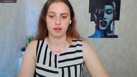 Snapshot of mariatess_ chatting on May 24, 11:59 am Mariia online show from May 24, 11:59 am