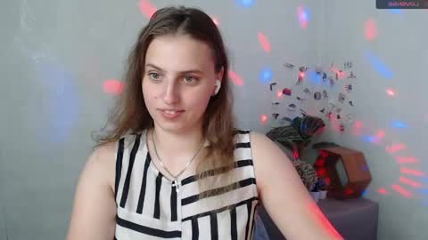 Snapshot of mariatess_ chatting on June 4, 2:34 pm Mariia online show from June 4, 2:34 pm