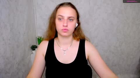 Snapshot of mariatess_ chatting on June 12, 12:26 pm Mariia online show from June 12, 12:26 pm