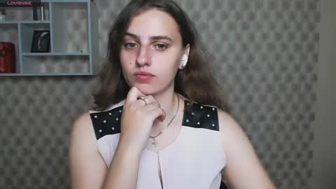 Snapshot of mariatess_ chatting on July 25, 9:51 am Mariia online show from July 25, 9:51 am