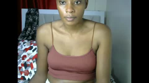 Snapshot of maribellah1 chatting on December 2, 10:12 pm Pauline online show from December 2, 10:12 pm