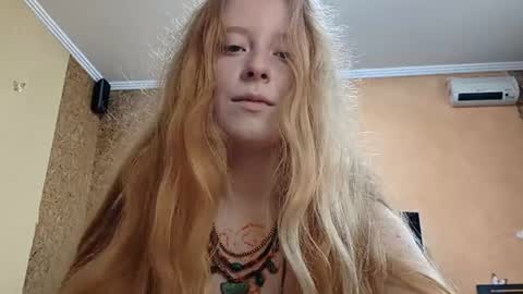 Snapshot of maricagorgo chatting on July 10, 5:12 am Kate online show from July 10, 5:12 am