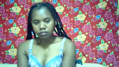 Snapshot of marie599194 chatting on July 11, 4:37 am marie599194 online show from July 11, 4:37 am