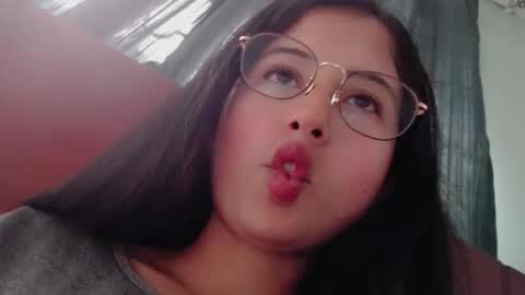 Snapshot of marie_pourtoi69 chatting on December 10, 9:22 pm 700 pm Washington time online show from December 10, 9:22 pm