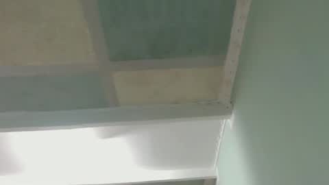 Snapshot of marie_pourtoi69 chatting on December 14, 1:50 am 700 pm Washington time online show from December 14, 1:50 am