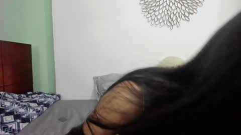 Snapshot of marie_pourtoi69 chatting on January 9, 1:29 am 700 pm Washington time online show from January 9, 1:29 am