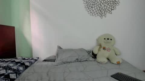 Snapshot of marie_pourtoi69 chatting on January 13, 9:20 pm 700 pm Washington time online show from January 13, 9:20 pm