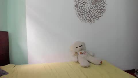 Snapshot of marie_pourtoi69 chatting on February 14, 9:21 pm 700 pm Washington time online show from February 14, 9:21 pm