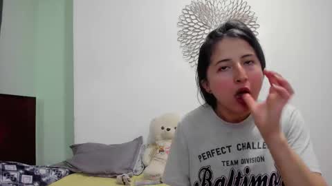 Snapshot of marie_pourtoi69 chatting on February 20, 10:15 pm 700 pm Washington time online show from February 20, 10:15 pm