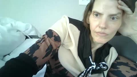 Mariejojo online show from April 4, 3:09 pm