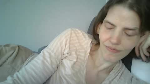 Snapshot of mariejojo chatting on May 21, 7:10 pm Mariejojo online show from May 21, 7:10 pm