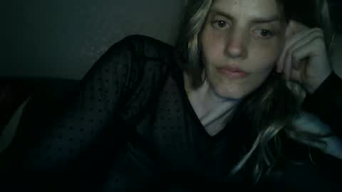 Snapshot of mariejojo chatting on June 11, 2:22 am Mariejojo online show from June 11, 2:22 am