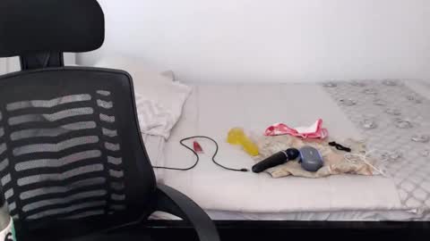 mariejuana online show from April 15, 8:21 am