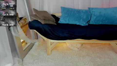 Mariel online show from November 11, 1:38 am