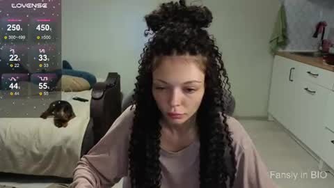 Snapshot of mariella__adams chatting on June 20, 6:44 pm Maria online show from June 20, 6:44 pm