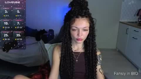 Snapshot of mariella__adams chatting on June 24, 6:07 pm Maria online show from June 24, 6:07 pm
