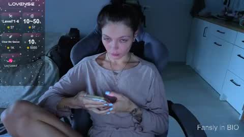 Snapshot of mariella__adams chatting on August 3, 5:27 pm Maria online show from August 3, 5:27 pm