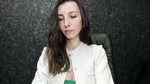 Snapshot of marielleanker chatting on October 9, 3:43 pm marielleanker online show from October 9, 3:43 pm