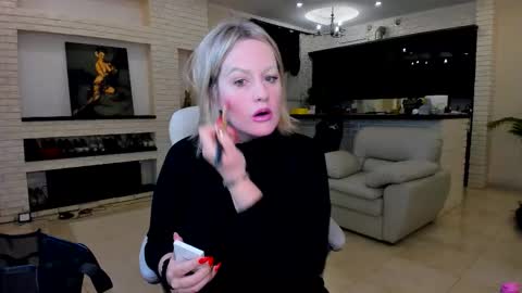 mariemlui online show from February 17, 7:49 am