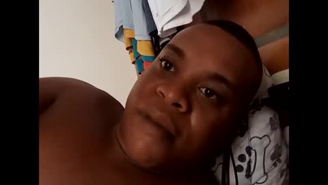 Snapshot of marihuna420 chatting on January 13, 6:38 pm HotBlack 430 online show from January 13, 6:38 pm