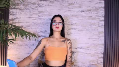 Snapshot of mariianadiaz1_ chatting on February 25, 2:16 pm Maryyy online show from February 25, 2:16 pm