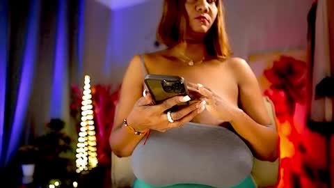 Snapshot of mariicha chatting on January 7, 6:59 am Nikita - Scroll down and read my bio please. New Pictures in Bio online show from January 7, 6:59 am