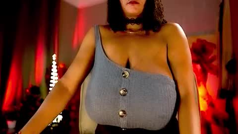 Snapshot of mariicha chatting on September 25, 7:12 am Nikita - Scroll down and read my bio please. New Pictures in Bio online show from September 25, 7:12 am