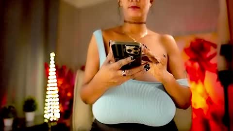 Snapshot of mariicha chatting on April 28, 7:02 am Nikita - Scroll down and read my bio please. New Pictures in Bio online show from April 28, 7:02 am