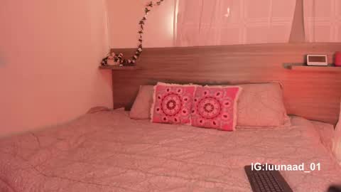 Snapshot of marijaneh chatting on November 1, 1:57 pm Luna Dulk online show from November 1, 1:57 pm