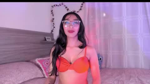 Snapshot of marijaneh chatting on December 5, 12:36 pm Luna Dulk online show from December 5, 12:36 pm