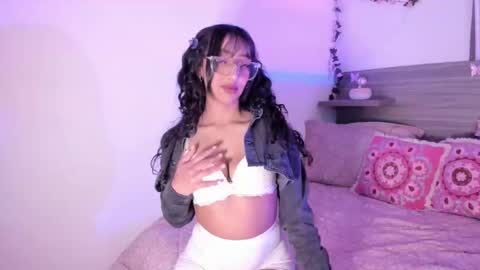 Snapshot of marijaneh chatting on January 7, 10:07 am Luna Dulk online show from January 7, 10:07 am