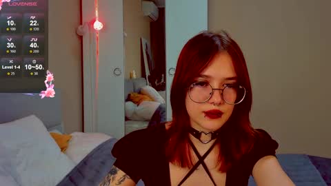 marika_degas1 online show from April 3, 1:20 pm