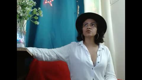 Marilin online show from February 18, 7:32 pm