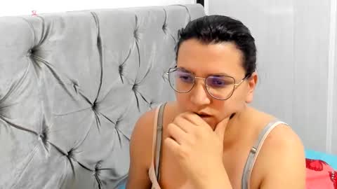 Snapshot of marilyn_garcia chatting on January 13, 12:30 am MARILYN SEXY online show from January 13, 12:30 am