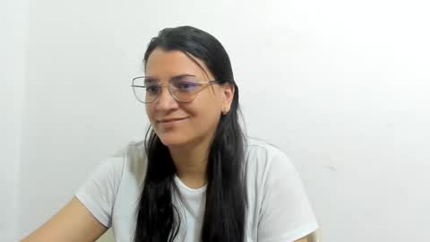 Snapshot of marilyn_garcia chatting on September 27, 10:59 pm MARILYN SEXY online show from September 27, 10:59 pm