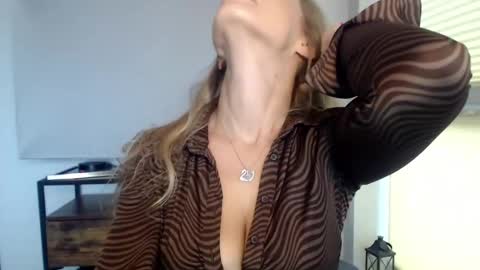 Snapshot of marilyndevilish chatting on January 18, 11:32 am MarilynDevilish online show from January 18, 11:32 am