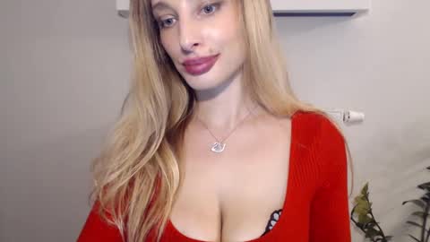 Snapshot of marilyndevilish chatting on January 28, 6:49 pm MarilynDevilish online show from January 28, 6:49 pm