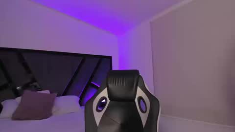 Marilyn online show from September 25, 5:00 am