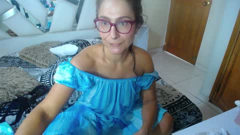 Snapshot of marilynetthan chatting on December 13, 7:53 pm marilynetthan online show from December 13, 7:53 pm