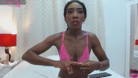 Snapshot of marilynrios_12 chatting on February 3, 7:42 pm MarilynRios 12 online show from February 3, 7:42 pm