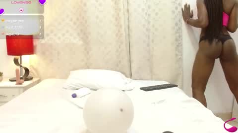 Snapshot of marilynrios_12 chatting on February 24, 10:47 pm MarilynRios 12 online show from February 24, 10:47 pm