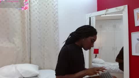 Snapshot of marilynrios_12 chatting on March 3, 4:56 pm MarilynRios 12 online show from March 3, 4:56 pm