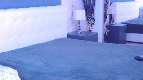 Mary Mais online show from February 12, 1:27 pm