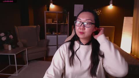Snapshot of marine_vact chatting on January 27, 12:12 am Marine  online show from January 27, 12:12 am