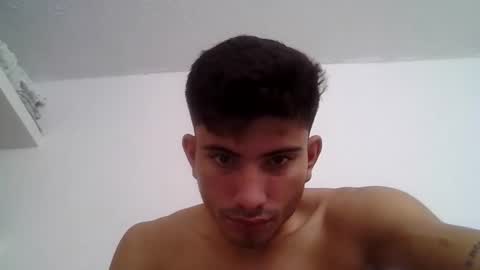 Snapshot of mariobrosss517470 chatting on December 1, 4:40 pm mariobrosss517470 online show from December 1, 4:40 pm