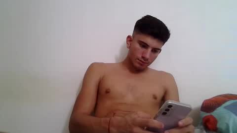 Snapshot of mariobrosss517470 chatting on December 24, 6:28 pm mariobrosss517470 online show from December 24, 6:28 pm