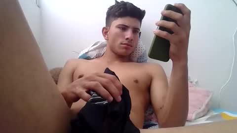 Snapshot of mariobrosss517470 chatting on February 24, 2:37 pm mariobrosss517470 online show from February 24, 2:37 pm