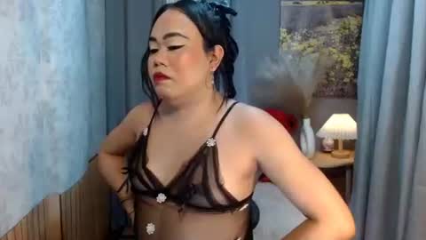 LEAH online show from March 6, 11:23 pm