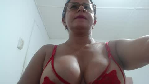 mariska_69 online show from May 23, 7:56 am