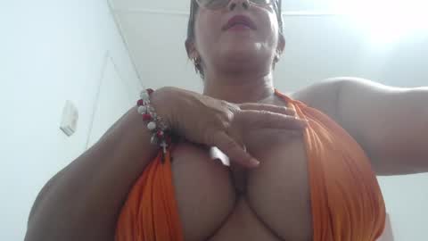 mariska_69 online show from May 24, 12:15 am